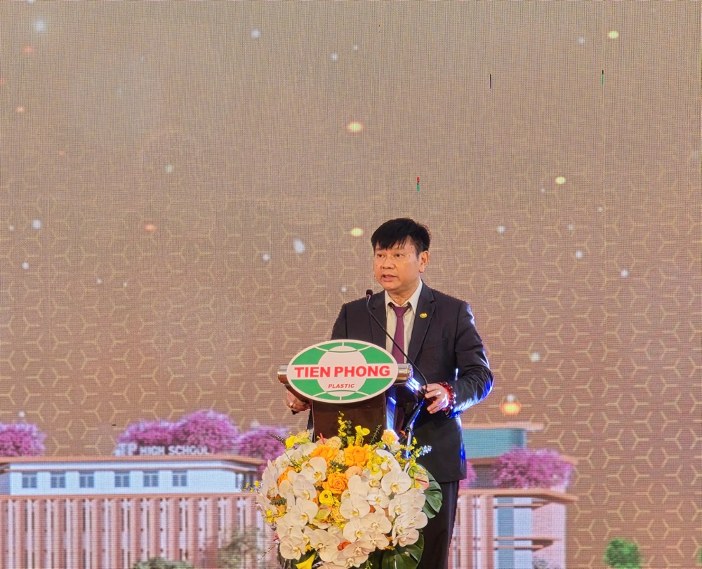 Ông Đặng Quốc Dũng, Chủ tịch HĐQT Nhựa Tiền Phong phát biểu tại lễ động thổ. Ảnh: Thanh Sơn